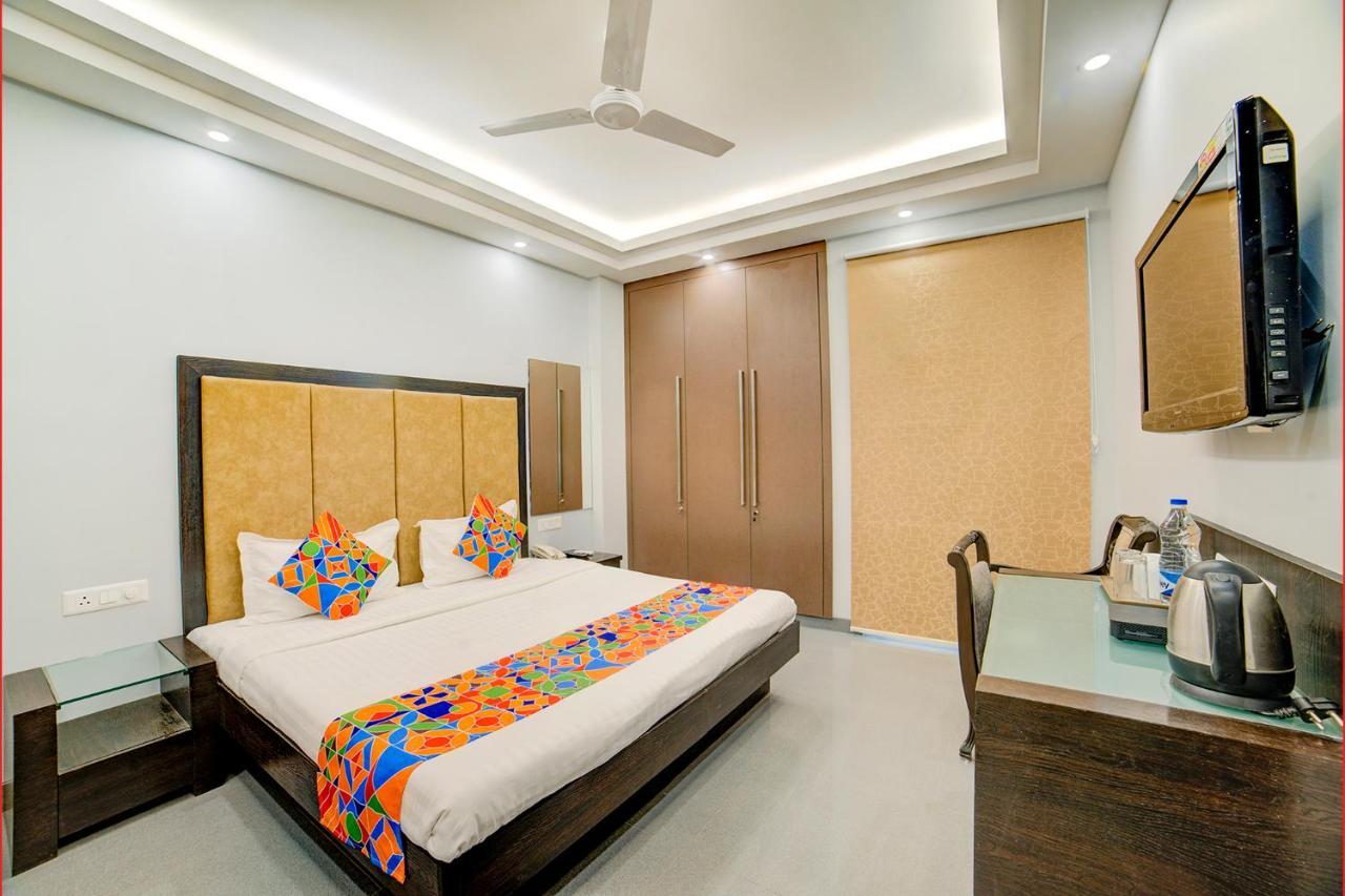 Fabhotel Exotica Greenpark New Delhi Exterior foto