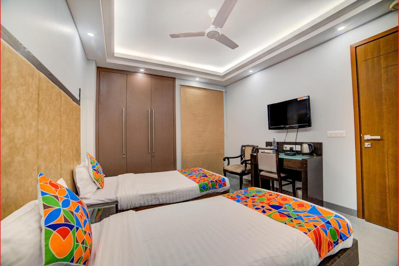 Fabhotel Exotica Greenpark New Delhi Exterior foto