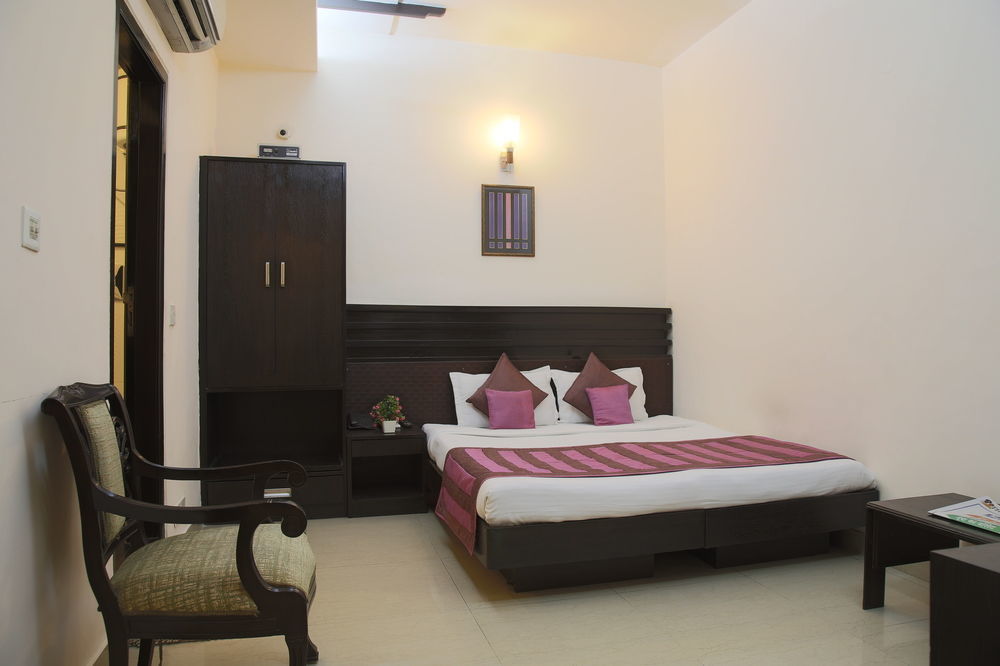 Fabhotel Exotica Greenpark New Delhi Exterior foto